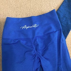 ALPHALETE OMBRÉ AMPLIFY LEGGINGS — XS